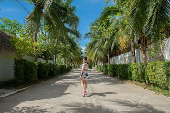 Dhevan Dara Resort & Spa