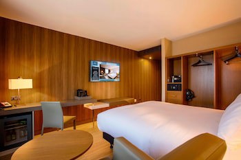 Ac Hotel By Marriott, Manchester Salford Quays
