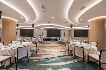 Crowne Plaza Changi Airport, An Ihg Hotel