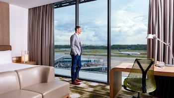 Crowne Plaza Changi Airport, An Ihg Hotel