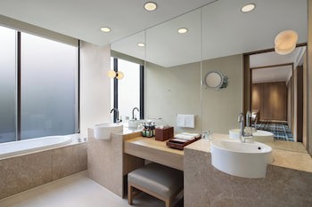 Crowne Plaza Changi Airport, An Ihg Hotel