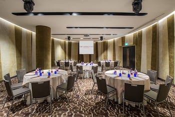 Crowne Plaza Changi Airport, An Ihg Hotel