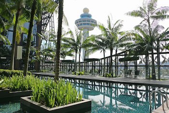 Crowne Plaza Changi Airport, An Ihg Hotel