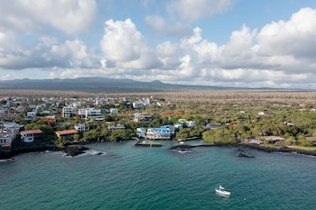 Blu Galapagos Sustainable Waterfront Lodge
