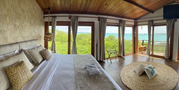 Blu Galapagos Sustainable Waterfront Lodge