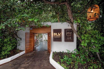Blu Galapagos Sustainable Waterfront Lodge