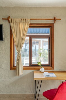 Blu Galapagos Sustainable Waterfront Lodge