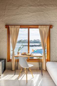 Blu Galapagos Sustainable Waterfront Lodge