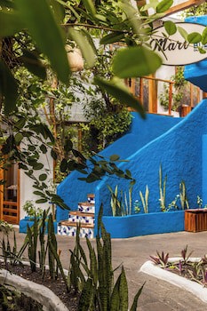 Blu Galapagos Sustainable Waterfront Lodge