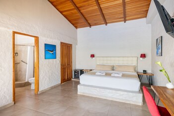 Blu Galapagos Sustainable Waterfront Lodge