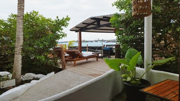 Blu Galapagos Sustainable Waterfront Lodge