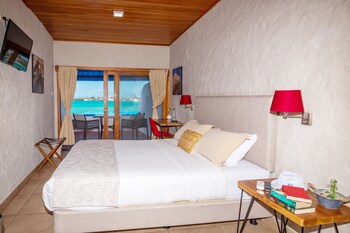 Blu Galapagos Sustainable Waterfront Lodge