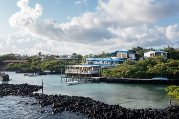 Blu Galapagos Sustainable Waterfront Lodge