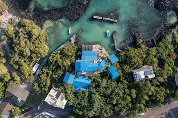 Blu Galapagos Sustainable Waterfront Lodge