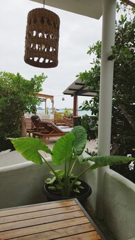 Blu Galapagos Sustainable Waterfront Lodge