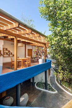 Blu Galapagos Sustainable Waterfront Lodge