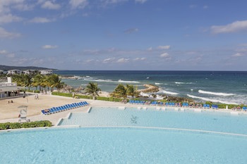 Grand Palladium Lady Hamilton Resort & Spa All Inclusive