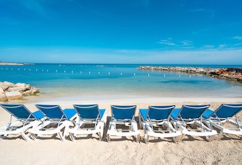 Grand Palladium Lady Hamilton Resort & Spa All Inclusive