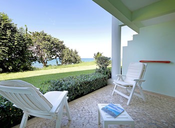 Grand Palladium Lady Hamilton Resort & Spa All Inclusive