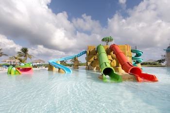 Grand Palladium Lady Hamilton Resort & Spa All Inclusive
