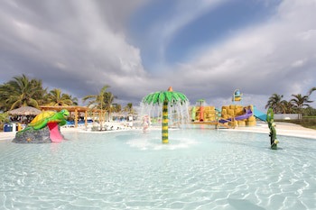 Grand Palladium Lady Hamilton Resort & Spa All Inclusive