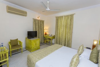 Garden Hotel