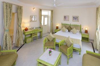 Garden Hotel