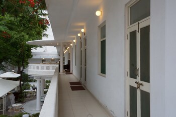 Garden Hotel