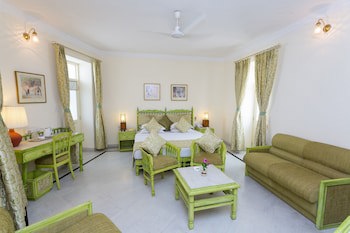 Garden Hotel