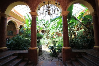 Casa Mexicana Hotel