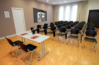 Euro Hotel Residence galeri fotoğrafı