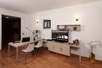 Euro Hotel Residence galeri fotoğrafı
