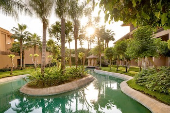 Dusit Thani Lakeview Cairo