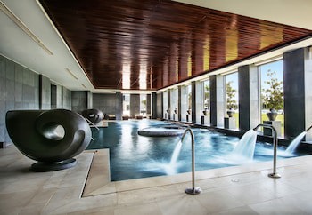 Dusit Thani Lakeview Cairo