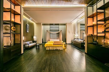 Dusit Thani Lakeview Cairo