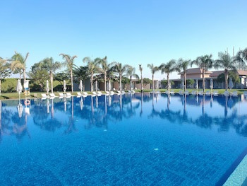 Dusit Thani Lakeview Cairo