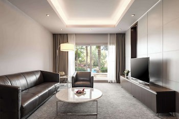 Dusit Thani LakeView Cairo fotoğrafı