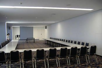 Axis Viana Business & Spa Hotel