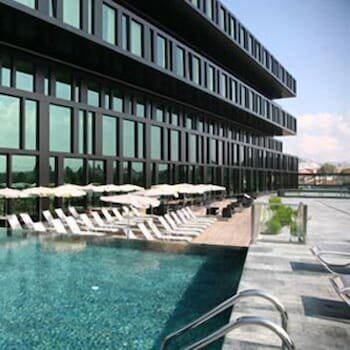 Axis Viana Business & Spa Hotel