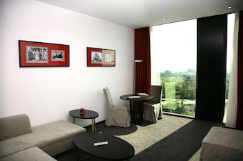 Axis Viana Business & Spa Hotel