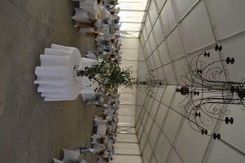 The Lakes Hotel And Conference Centre