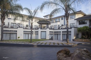 The Lakes Hotel And Conference Centre