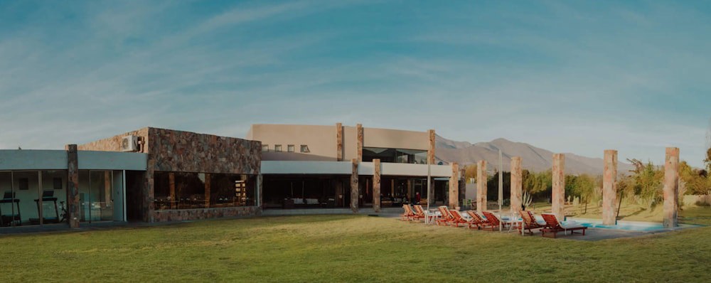 Limari Hotel
