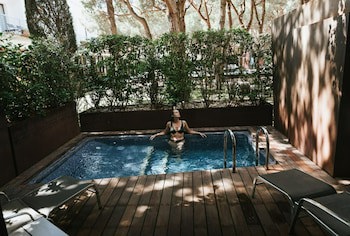 Hotel Nm Suites By Escampa Hotels