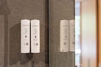 Hotel Nm Suites By Escampa Hotels