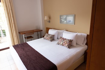 Hotel Nm Suites By Escampa Hotels
