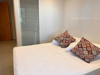 Hotel Nm Suites By Escampa Hotels