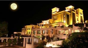 The Corinthians Resort & Club