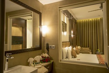 The Corinthians Resort & Club