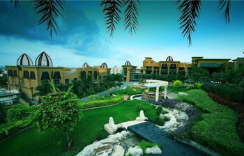 The Corinthians Resort & Club